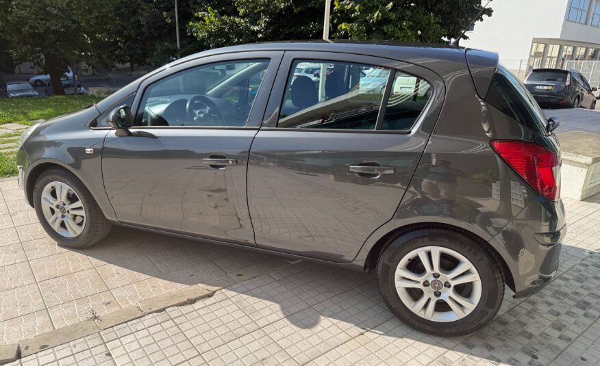 Opel Corsa Enjoy