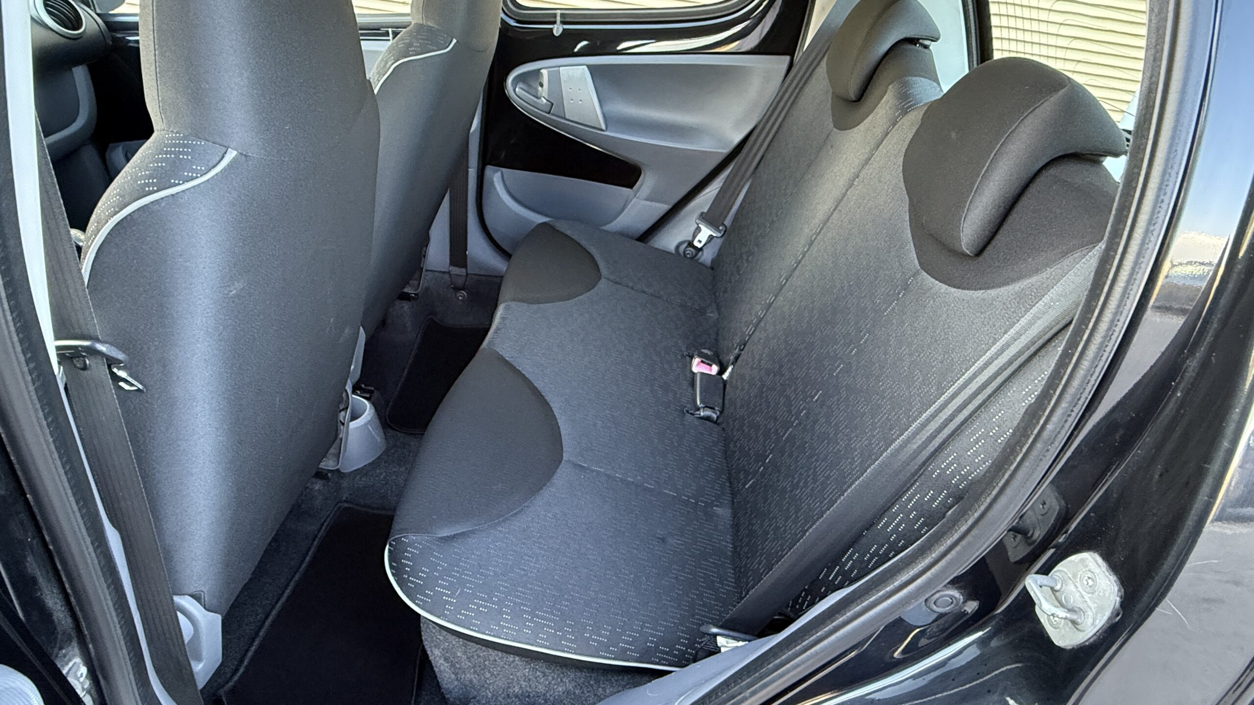 Peugeot 107 Black & Silver
