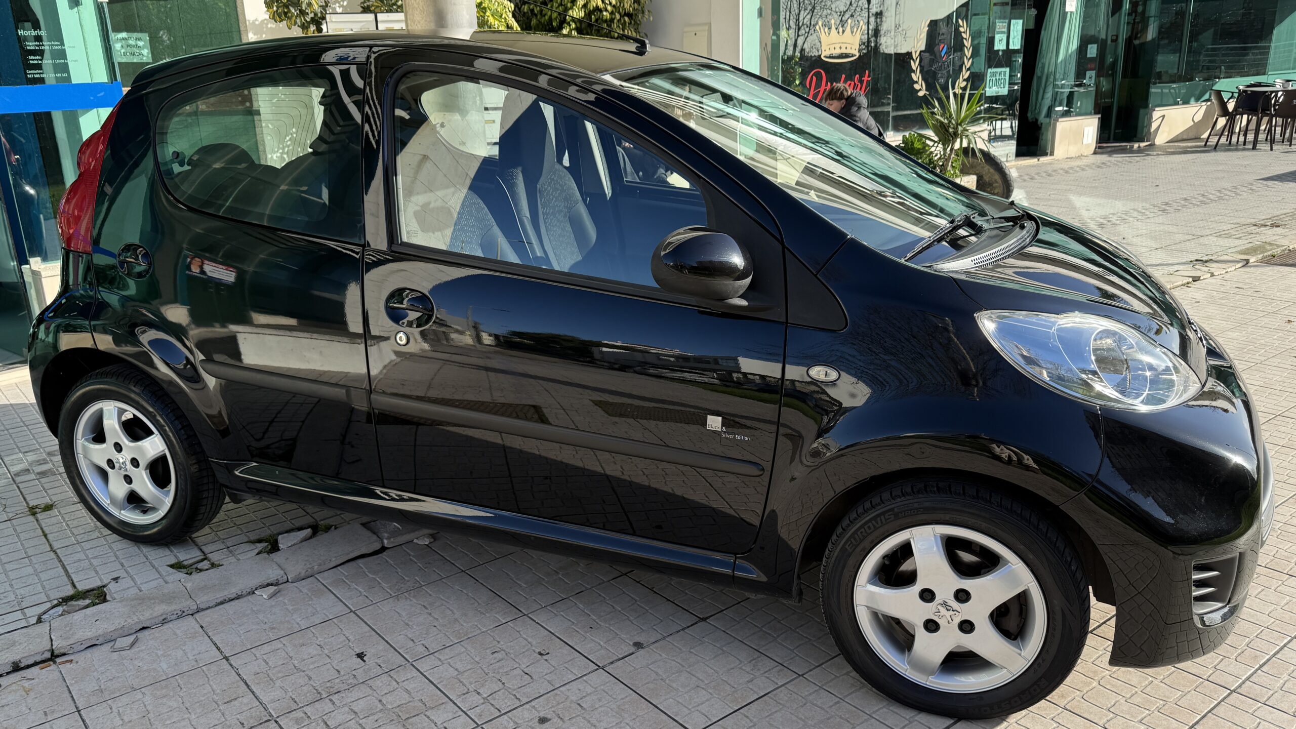 Peugeot 107 Black & Silver