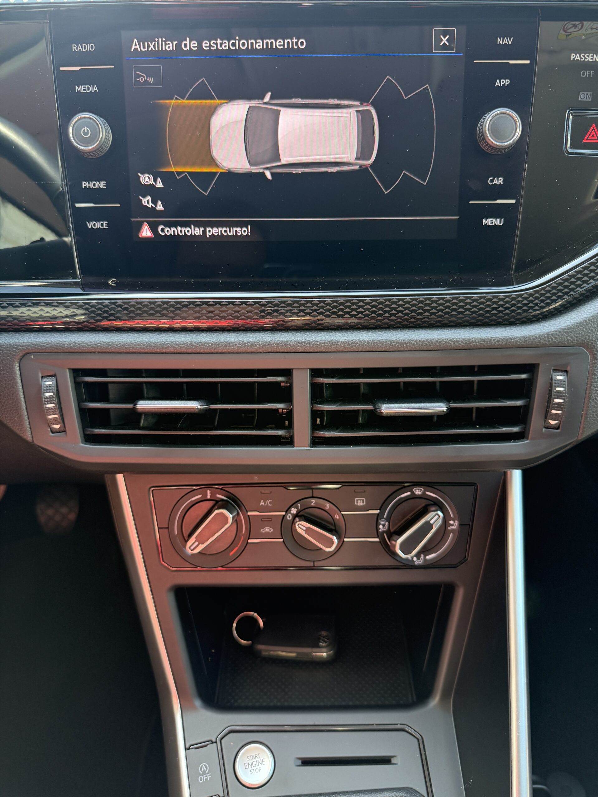 VW Tiago